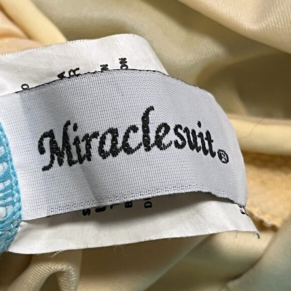 MIRACLESUIT Ruched Colorblock One Piece Swimsuit Bathing Suit SZ 10 - Picture 10 of 13